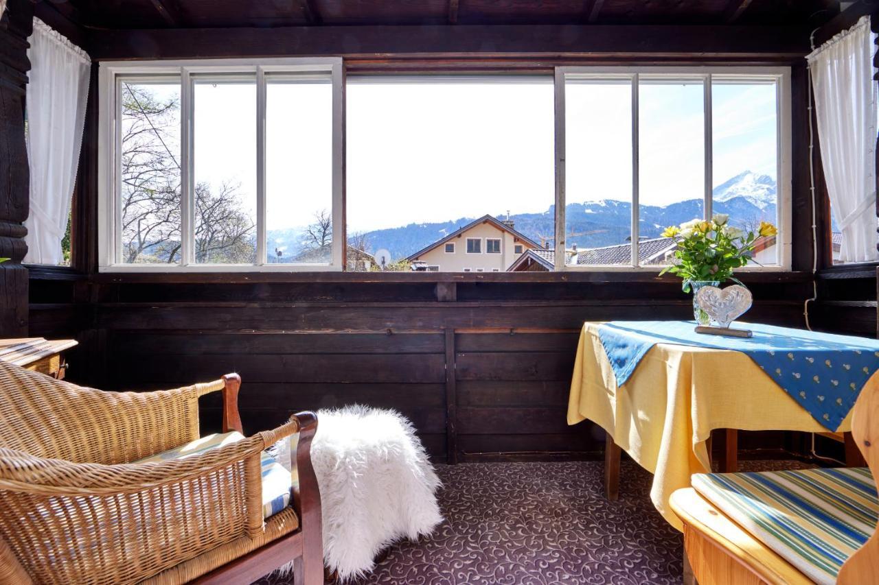 Gaestehaus Angela Garmisch-Partenkirchen Ngoại thất bức ảnh