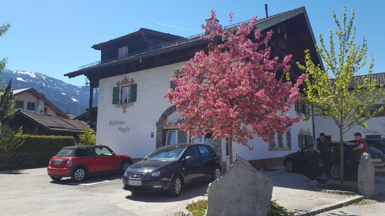 Gaestehaus Angela Garmisch-Partenkirchen Ngoại thất bức ảnh